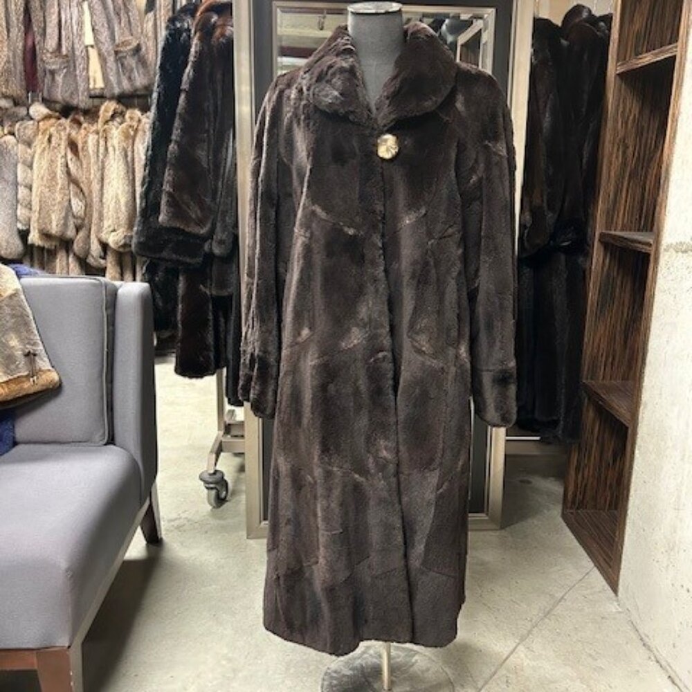 SHEARED BEAVER MATTARA - UPDATED & CLEAN, SIZE L (ALMOST XL)-WAS 6999 -NOW $1395